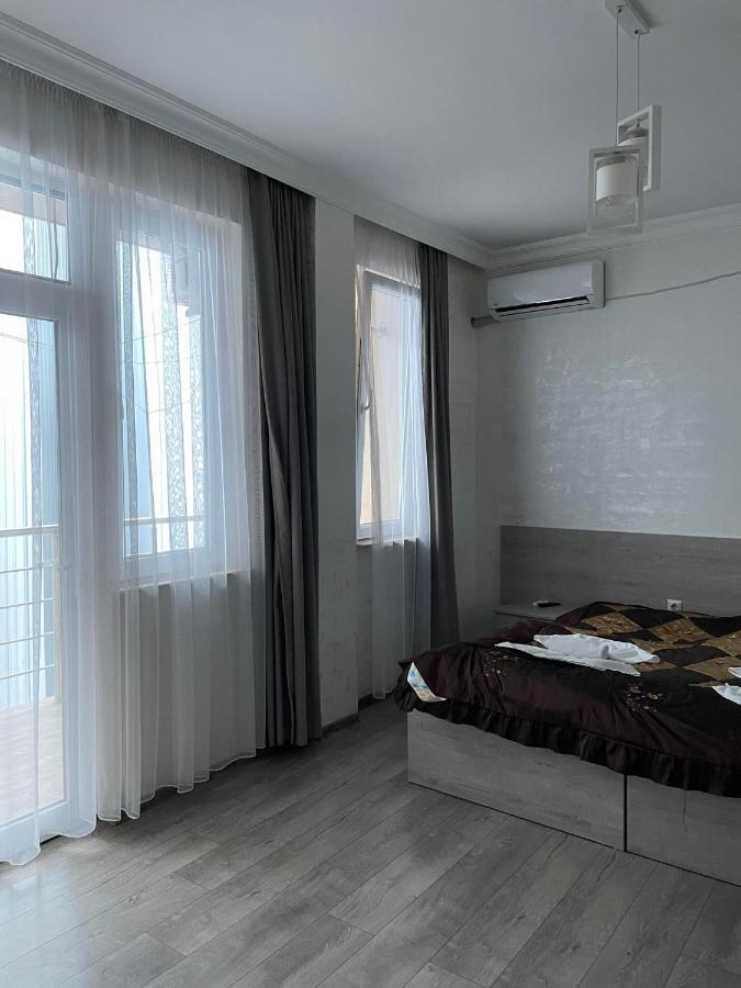 Nana'S Hotel Tchaikovsky Street 34 Batumi Ngoại thất bức ảnh