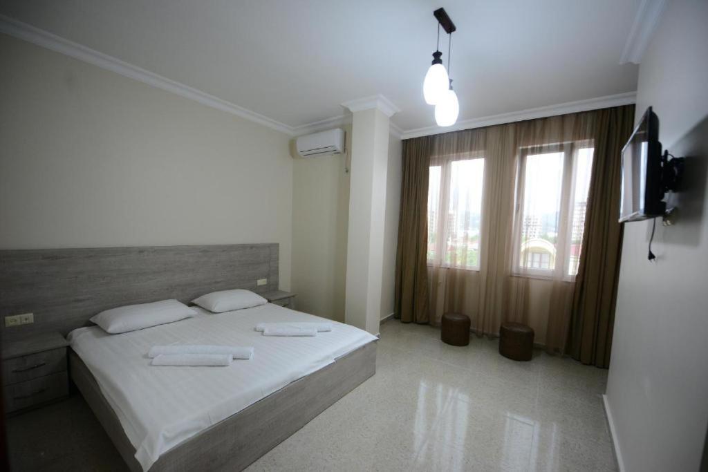 Nana'S Hotel Tchaikovsky Street 34 Batumi Ngoại thất bức ảnh